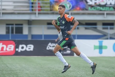 ¡Killer! Gabriela Villagrand firmó un triplete con Deportivo Saprissa