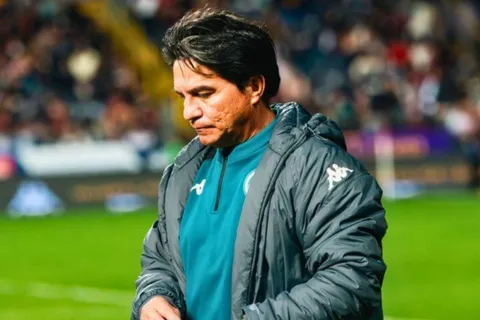 Vladimir Quesada se complicó.