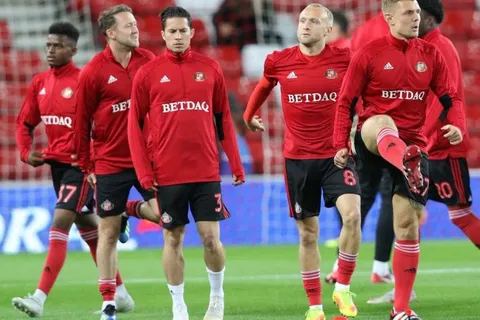 Bryan Oviedo jugó el agregado en triunfo de Sunderland