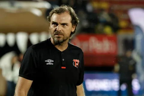 Oficial: Alajuelense definió el futuro de Andrés Carevic