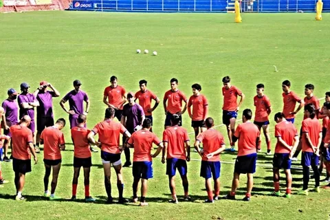 Municipal confirmó un nuevo caso de COVID- 19 en el equipo