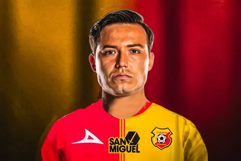 Cubo Torres sigue ligado a Herediano.