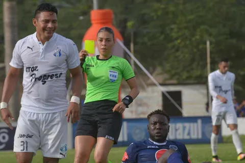 "No existe competencia leal": figura se retira del fútbol de Honduras con duro mensaje