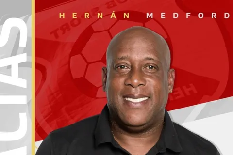 Tras fracaso en la final, Medford no es más el DT de Herediano
