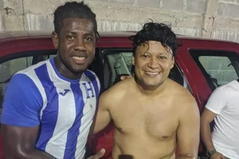 Balearon a un ex-futbolista hondureño en un intento de asalto