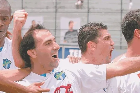 Latorre le agradeció a Comunicaciones y le mandó un saludo a la afición crema