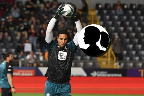 Esposa de ex jugador de Saprissa se mete con Alvarado.