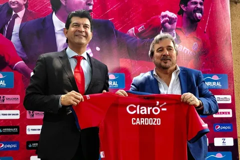 Municipal presenta a José Cardozo