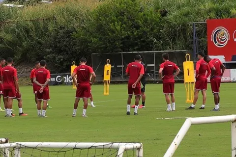 Posible caso de coronavirus en Alajuelense produce bajas en la selección