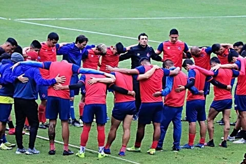Urgente: Municipal presenta a varios jugadores y miembros del cuerpo técnico con COVID-19