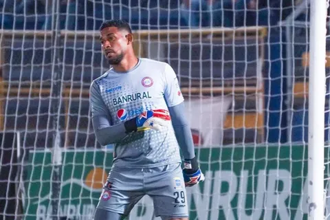 La figura en la portería de Xelajú podría abandonar el equipo para el siguiente torneo