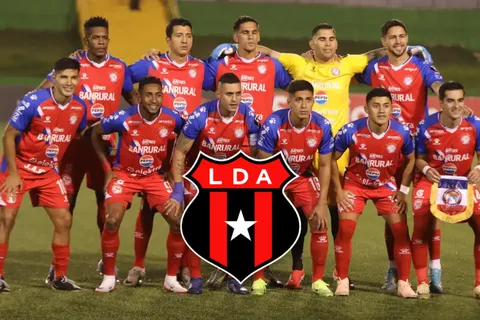 Sanción y quita de puntos: Xelajú MC protagoniza un insólito hecho en Guatemala a días de la final contra Alajuelense