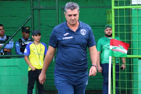 Diego Vásquez lanzó una fuerte crítica al trabajo del árbitro en el Motagua vs Marathón