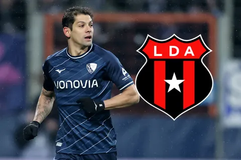 Cristian Gamboa con Bochum en la Bundesliga.