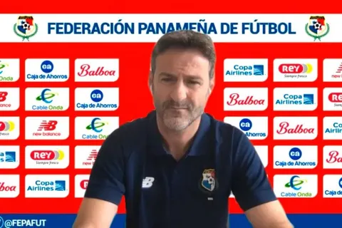 Thomas Christiansen fue presentando oficialmente por Fepafut