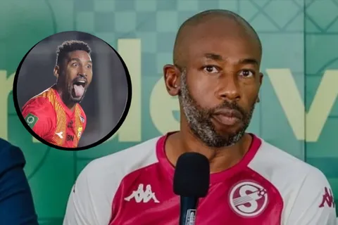 Mientras Jafet Soto no logra asegurar la renovación de Marcel Hernández, a Wanchope le preguntaron si lo recibiría en Saprissa y esto respondió