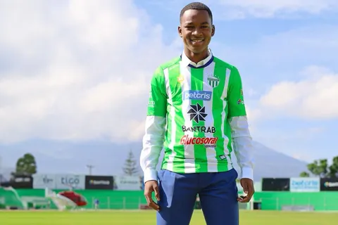 Antigua GFC contrató a la nueva promesa del futbol de Guatemala