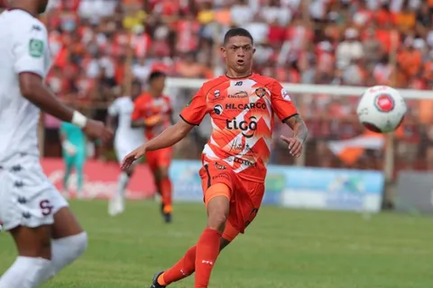 La oferta que maneja Anthony Hernández para irse al fútbol de Europa