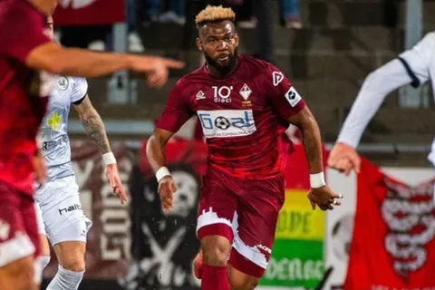 Jorge Benguché no la está pasando bien con el Bellinzona de Suiza