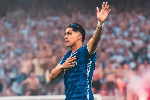 Luis Palma rompe el silencio tras convertirse en el fichaje más caro de Lech Poznan: "Goles y asistencias"