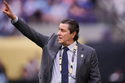 Refuerzo extranjero: Guatemala suma a una figura importante para Luis Fernando Tena tras la Copa Oro