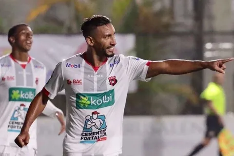 ¡Humo blanco! Cartaginés y Alajuelense logran acuerdo por Marcel Hernández