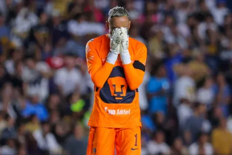 Video: el dolor de Keylor Navas tras perder la final de la Liga MX con Pumas en el último minuto