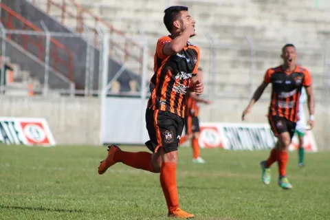 Águila y Santa Tecla dan golpe de autoridad