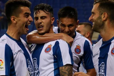 Óscar Duarte volvió a la titularidad en triunfo de Espanyol