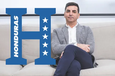 Mientras Francis Hernández busca talentos para Honduras, este jugador es ofrecido para el proyecto