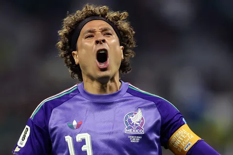 ¿Por qué Memo Ochoa no ataja en el partido de México vs. Ecuador por los 16avos del Mundial 2026?