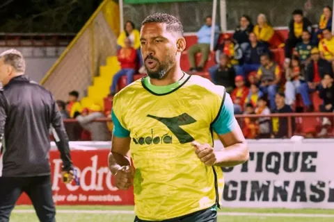 Marcel Hernández se complicada de nuevo.