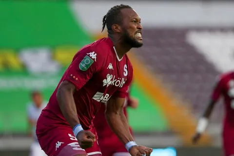 Kendall Waston se perderá los siguientes partidos de Saprissa