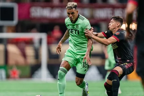 Un costarricense camina firme hacia el campeonato de la MLS