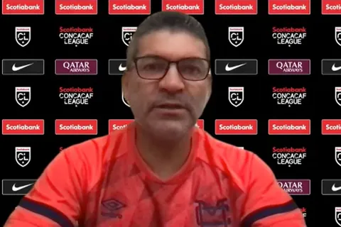 El técnico de Municipal confía en las capacidades de su equipo para eliminar a Olimpia