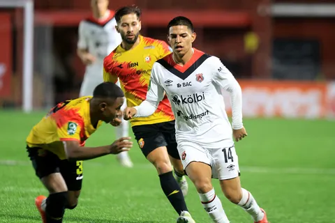 Herediano iría por un ex Alajuelense.