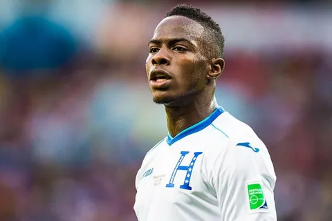 El golazo con que Wigan recordó a Maynor Figueroa en su cumpleaños