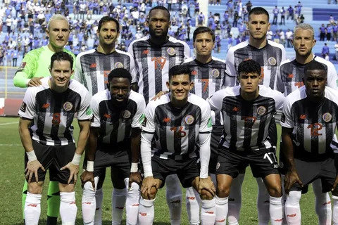 El sorpresivo 11 de Costa Rica para enfrentar a Estados Unidos