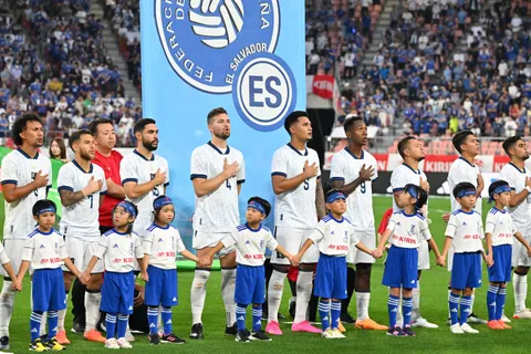 Seleccionado de El Salvador jugará en el futbol de Rusia