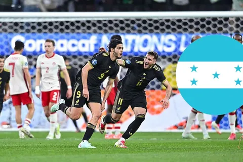México eliminó a Canadá y hondureño recibe la peor crítica de todas: "No hay excusa"