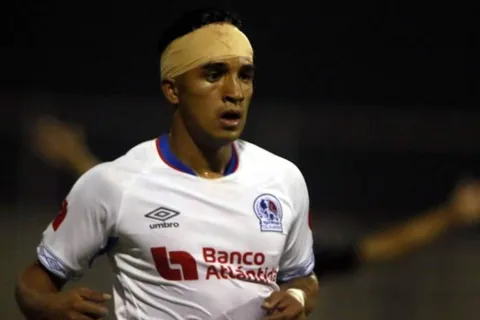 Michaell Chirinos se lesiona y enciende las alarmas en Olimpia