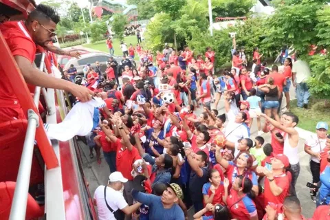Panamá recibió como héroes a sus mundialistas