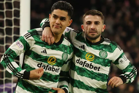 Sensación catracha en Escocia: Celtic vende suvenires de Luis Palma