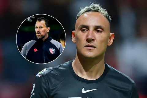 keylor navas-pumas-newells-cristian ogro fabbiani