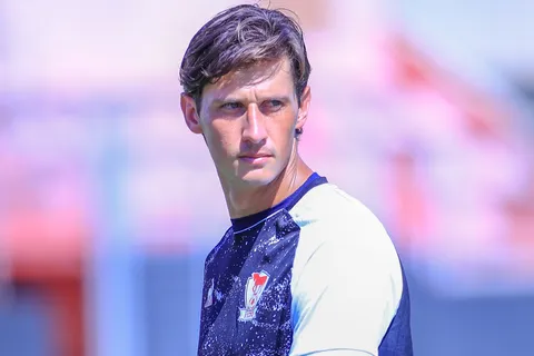 La insólita razón por la que Nicholas Hagen no pudo debutar en Israel