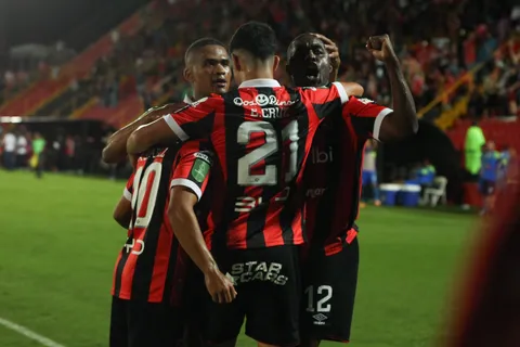 Oficial: Liga Deportiva Alajuelense pierde a otro jugador clave por lesión
