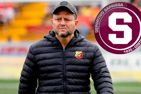 “Ridículo”: ídolo de Saprissa ataca sin filtro a Jafet Soto y Herediano no lo puede creer