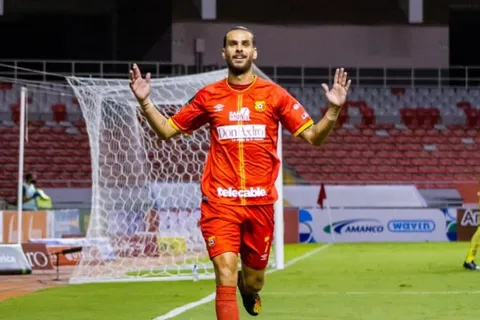 Herediano no se arriesga y extiende contrato de su histórico goleador