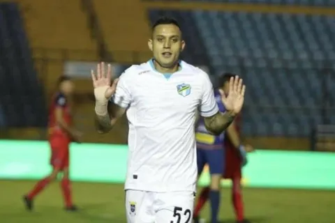 Jorge Aparicio realizó una insólita encuesta a sus seguidores