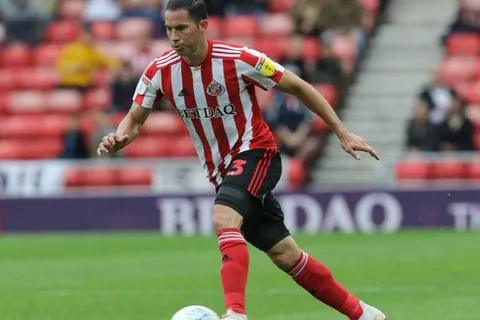 Bryan Oviedo es imprescindible en Sunderland y la Sele